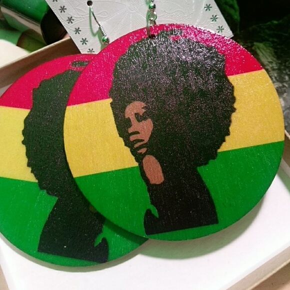 Afro chick earrings  - Picture 1 of 2